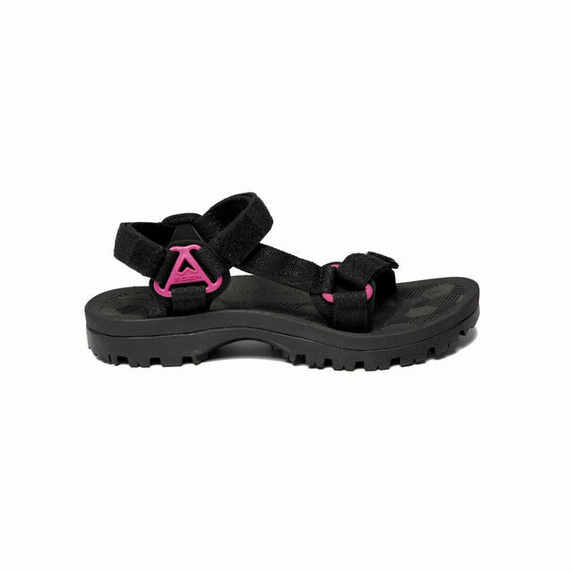 EIGER Women Bhardev Roll Strap Sandals