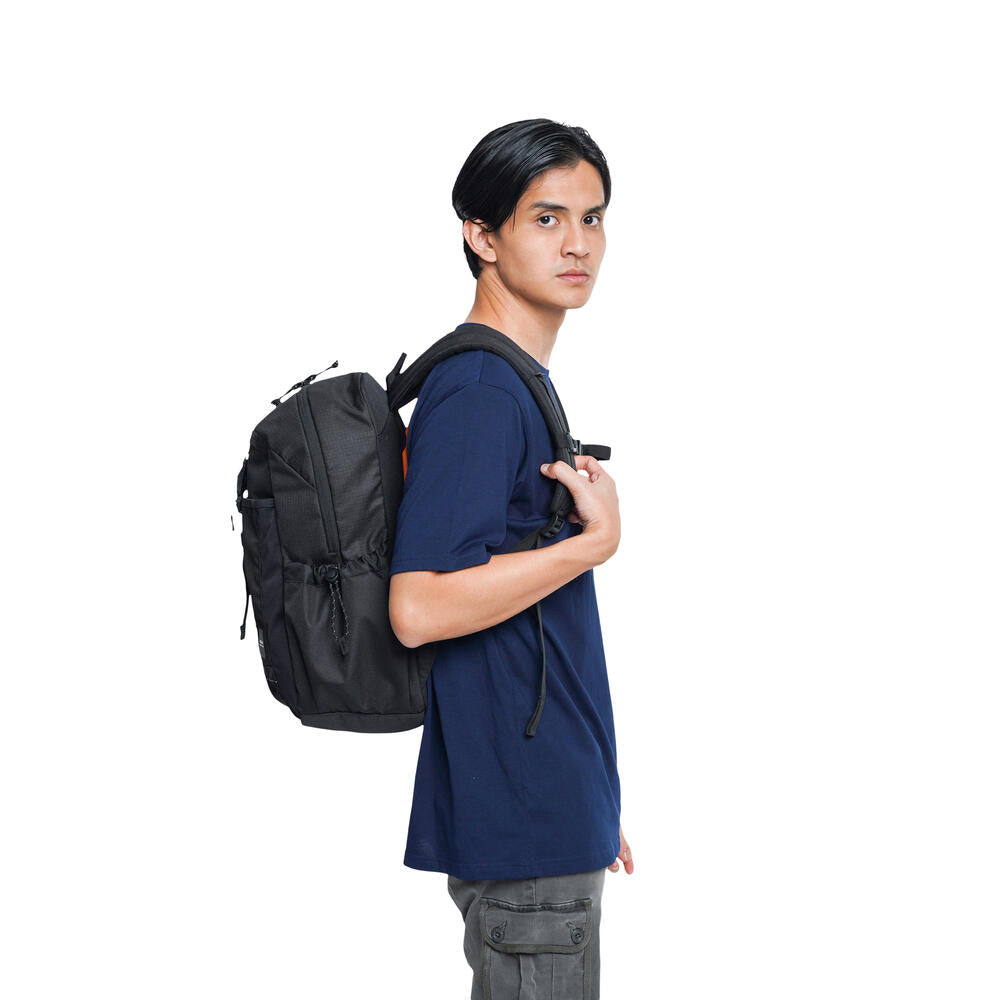 EIGER Thruway 25L Backpack