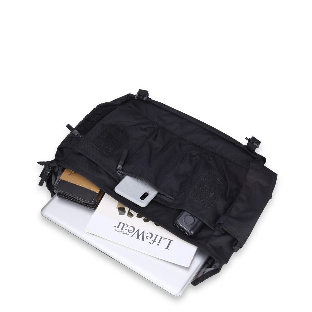 EIGER Envoy Messenger Bag