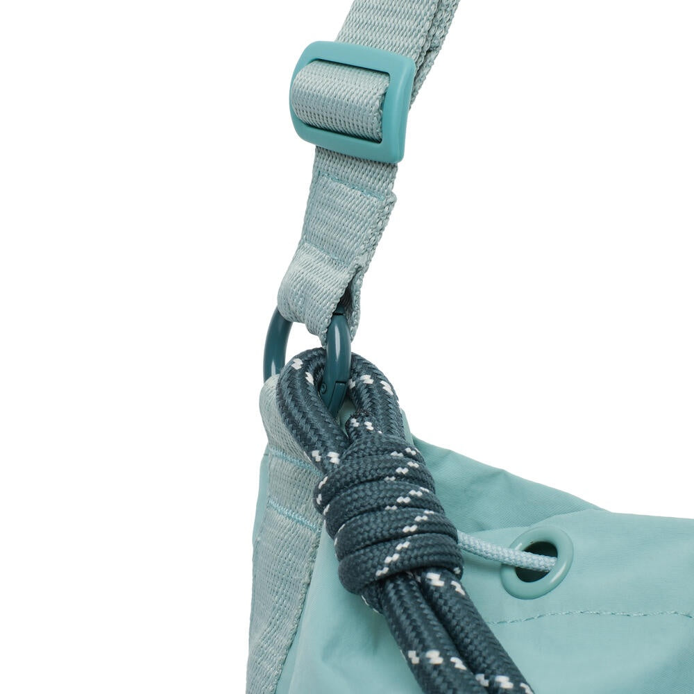 EIGER Women Boucle Bucket Bag
