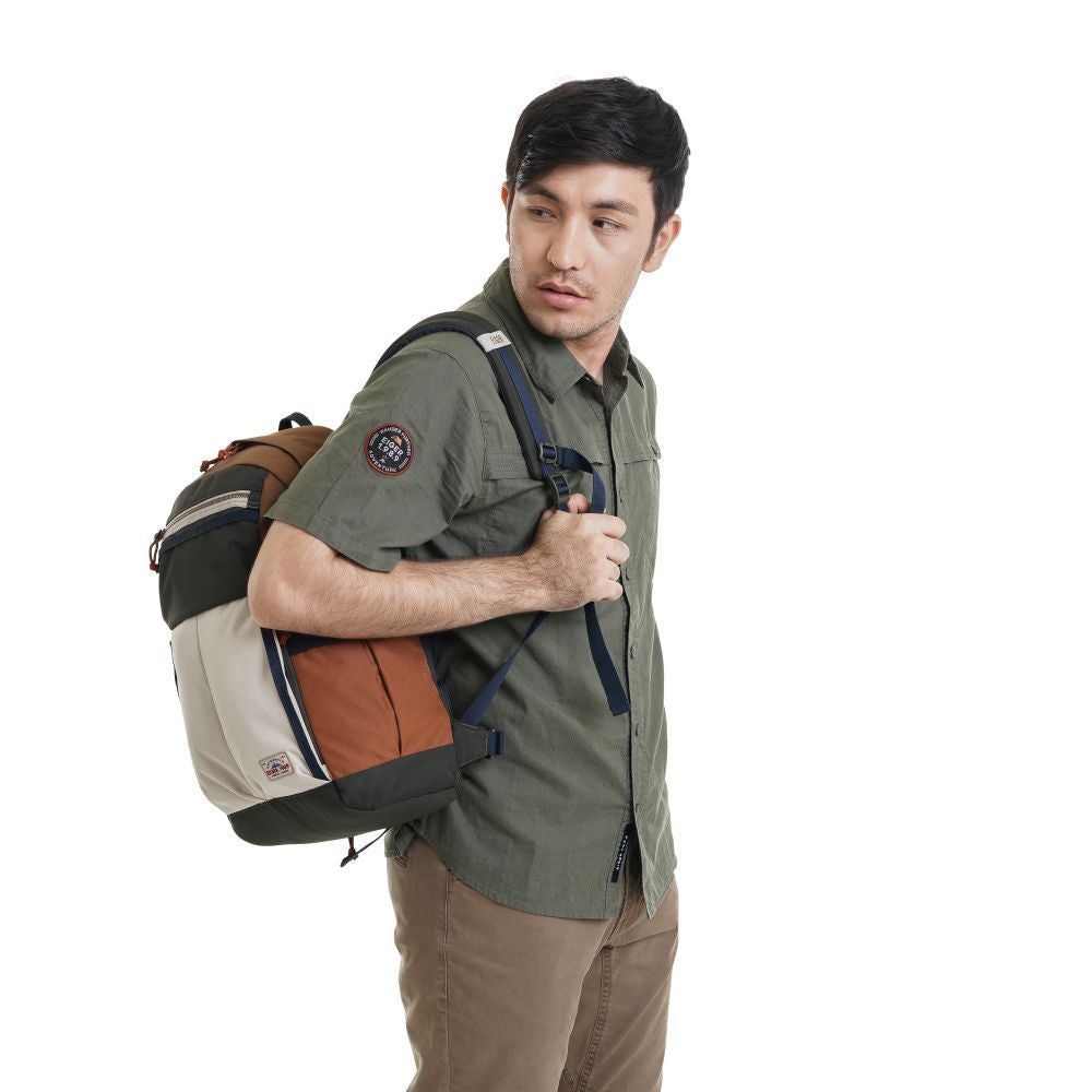 EIGER Wanderfurther Camera Backpack