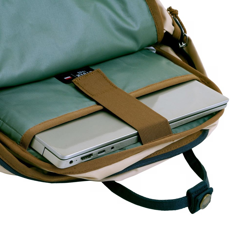 EIGER Shoreside Pack 22L Laptop Backpack