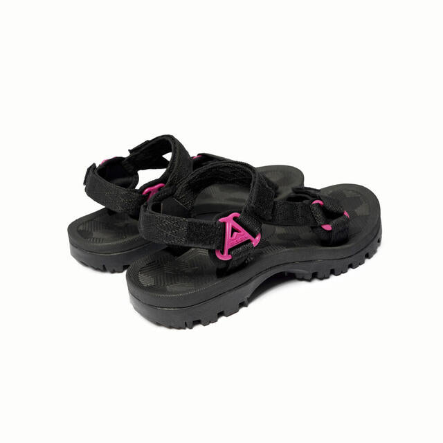EIGER Women Bhardev Roll Strap Sandals