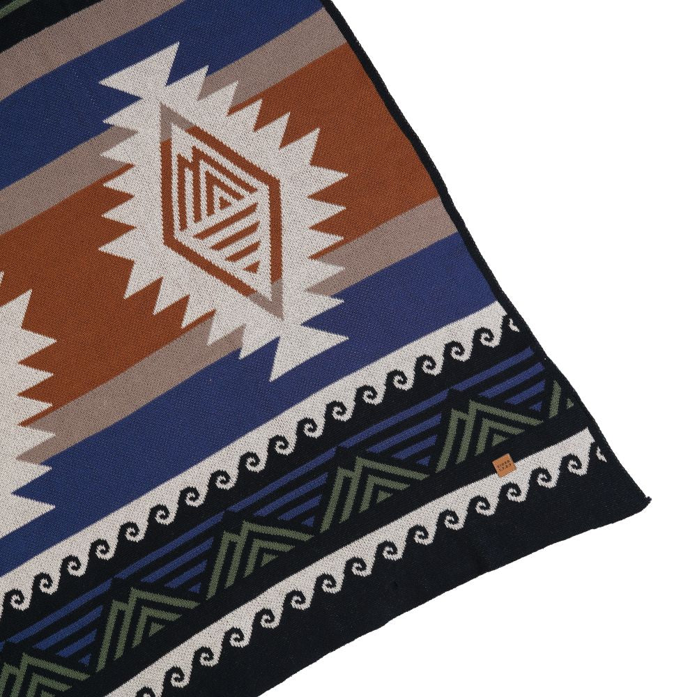 EIGER Pattern Knitting Blanket