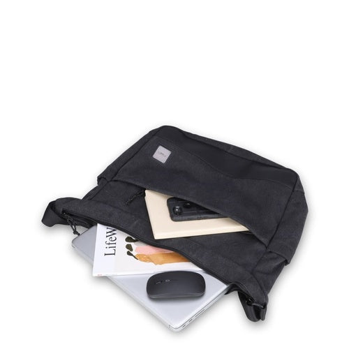EIGER BTR Canvas Messenger Laptop