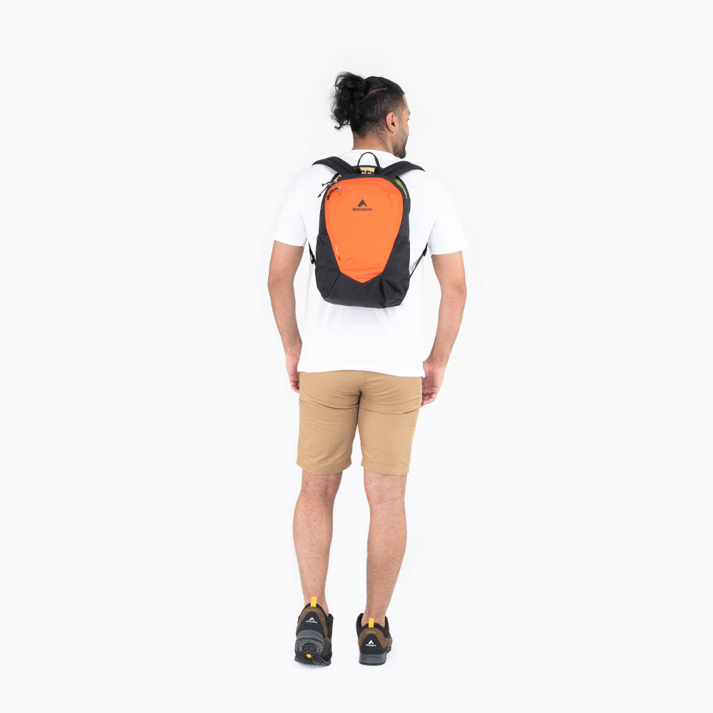 EIGER Crux 16 Basic Daypack