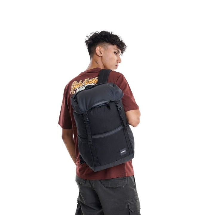 EIGER Paddock 20L Laptop Backpack