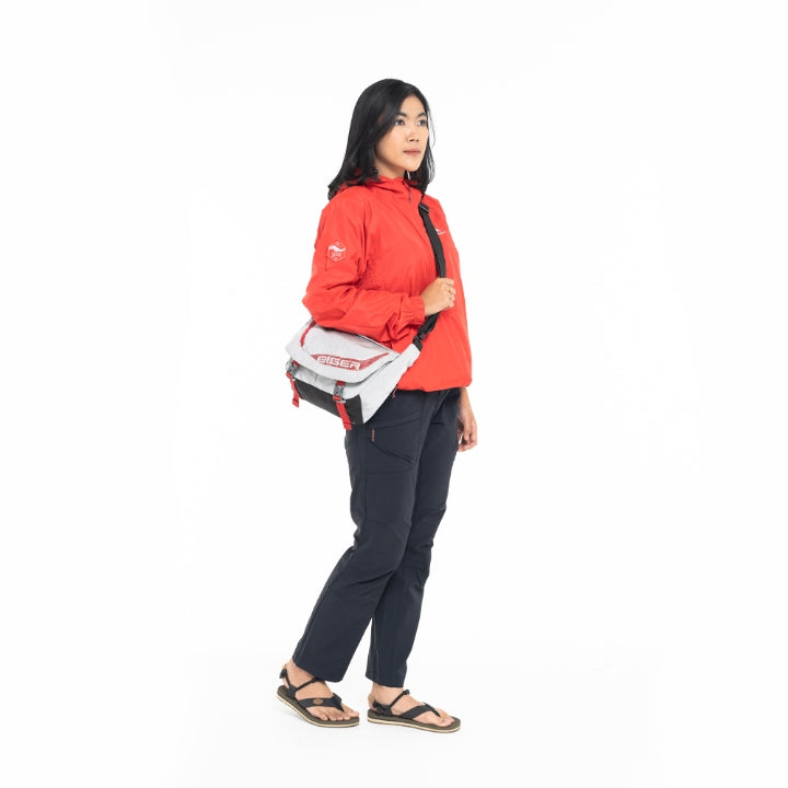 EIGER Recon 2 1F Tablet Shoulder Bag