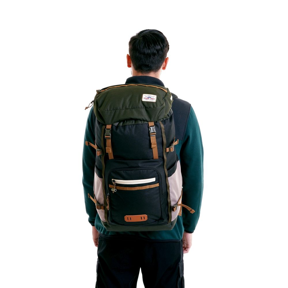 EIGER Weekender 32L Ruck Backpack